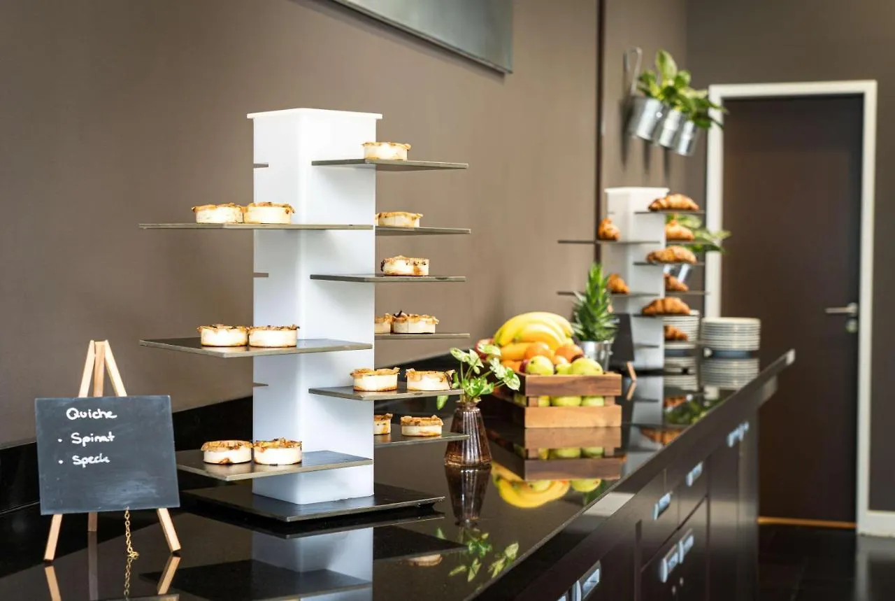 Rilano 24/7 Hotel Muenchen Almanya